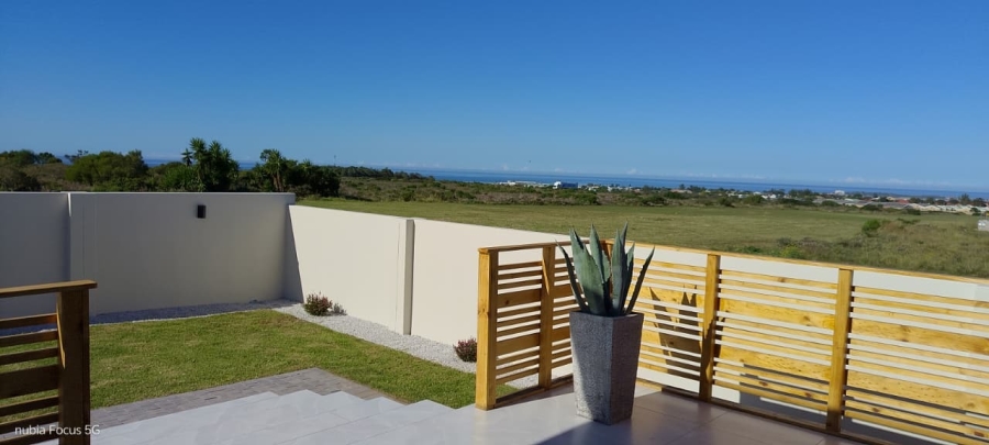 4 Bedroom Property for Sale in Fountains Estate Eastern Cape